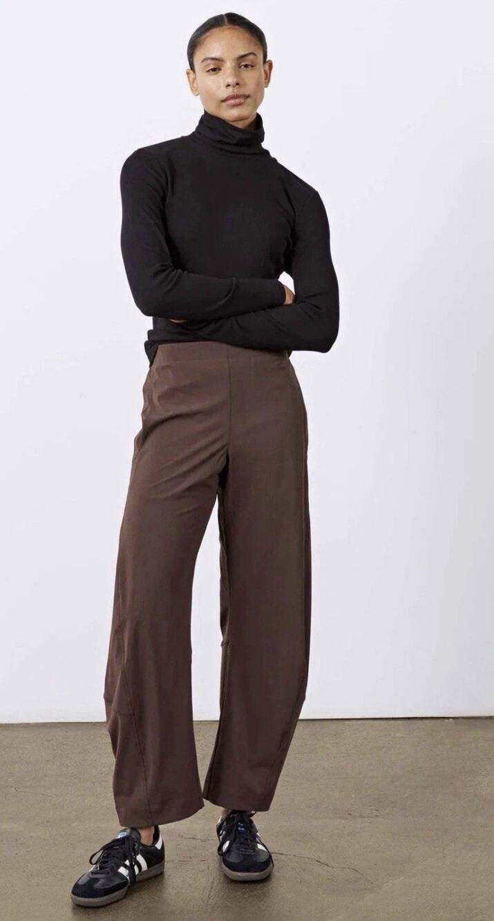 NEW RUTI On The Loose Work Pants β’12β’ Coffee Barrel Leg Pull On Trousers $259